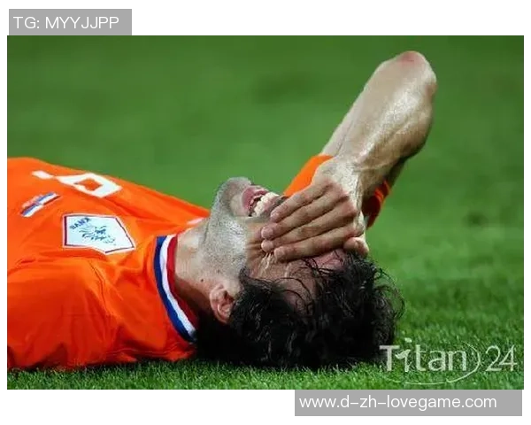 意外的足球瞬间被足球砸到脸的搞笑经历与反思 意外的足球瞬间被足球砸到脸的搞笑经历与反思